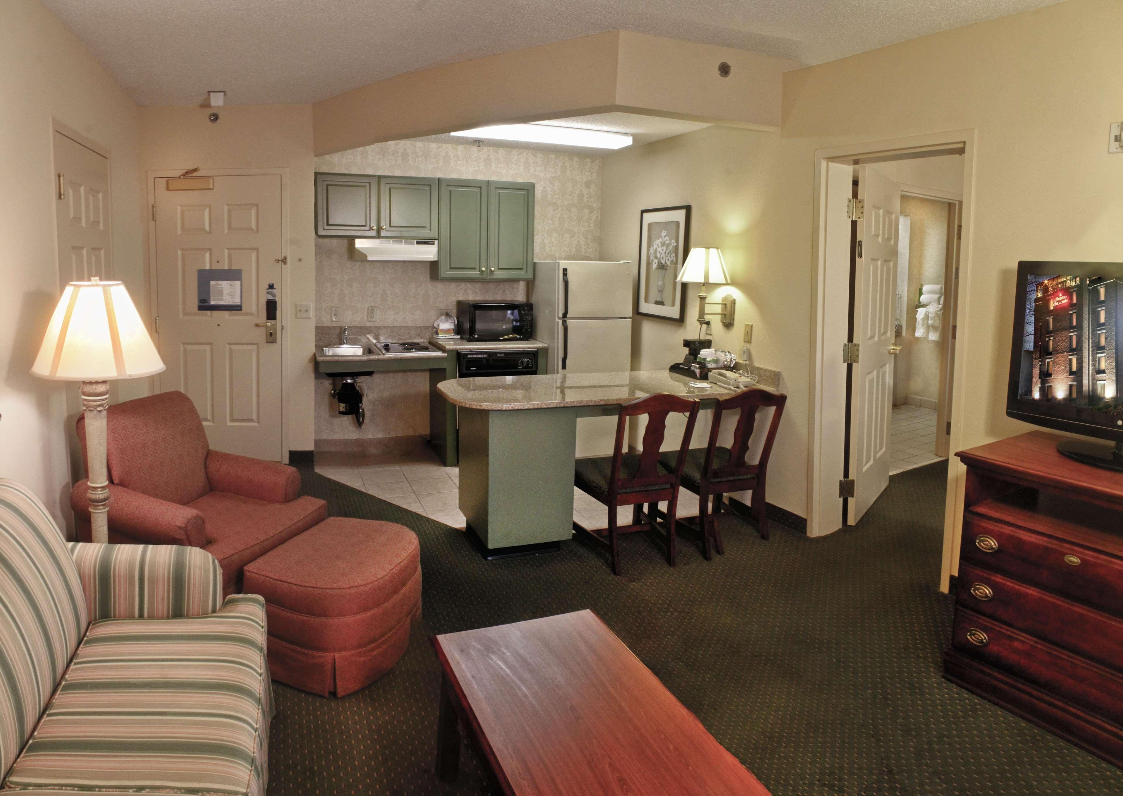 Hampton Inn & Suites Nashville-Green Hills Экстерьер фото